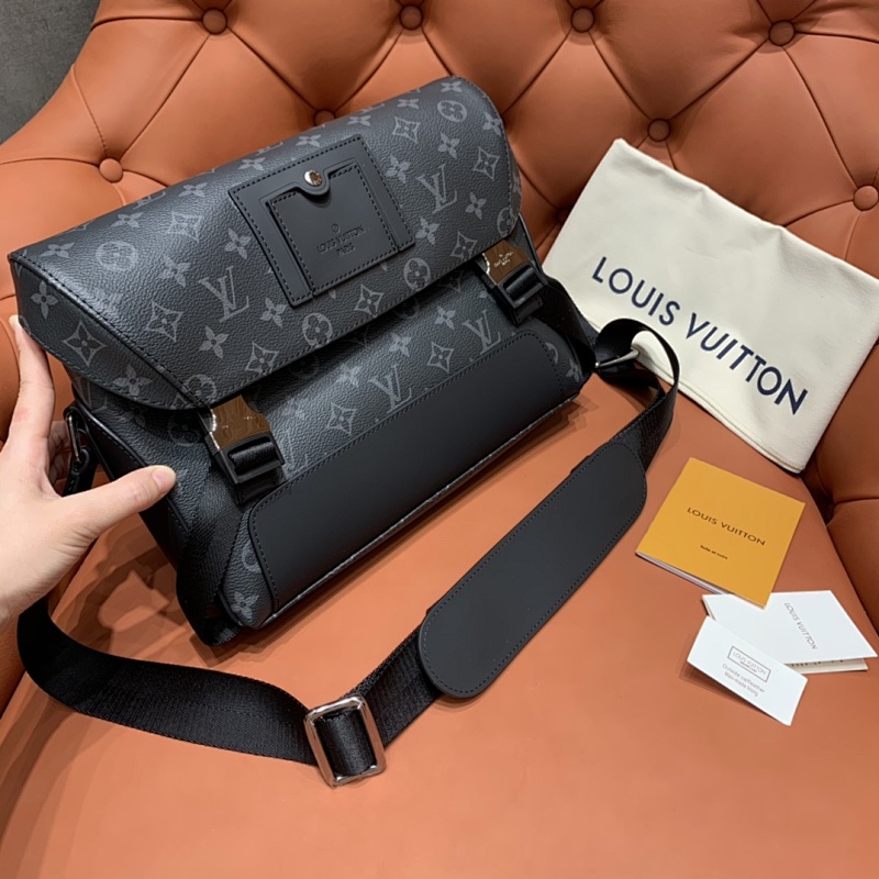 LOUIS VUITTON BAG (87)