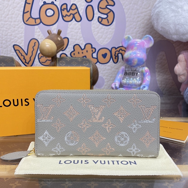 LOUIS VUITTON WALLET (68)