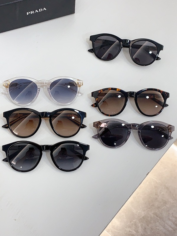 PRADA SUNGLASSES (211)