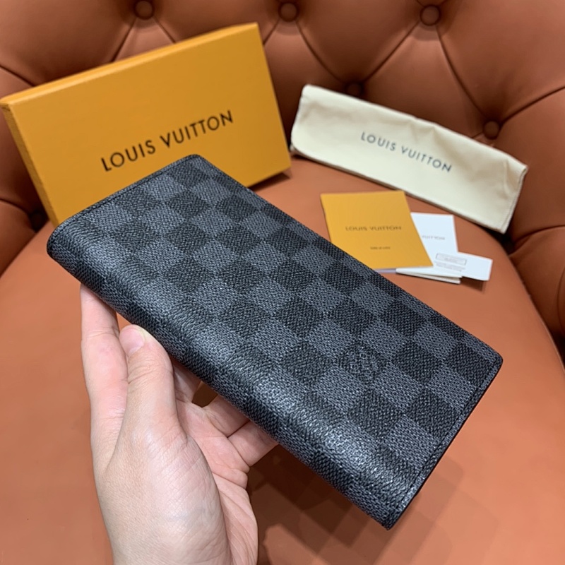 LOUIS VUITTON WALLET (319)