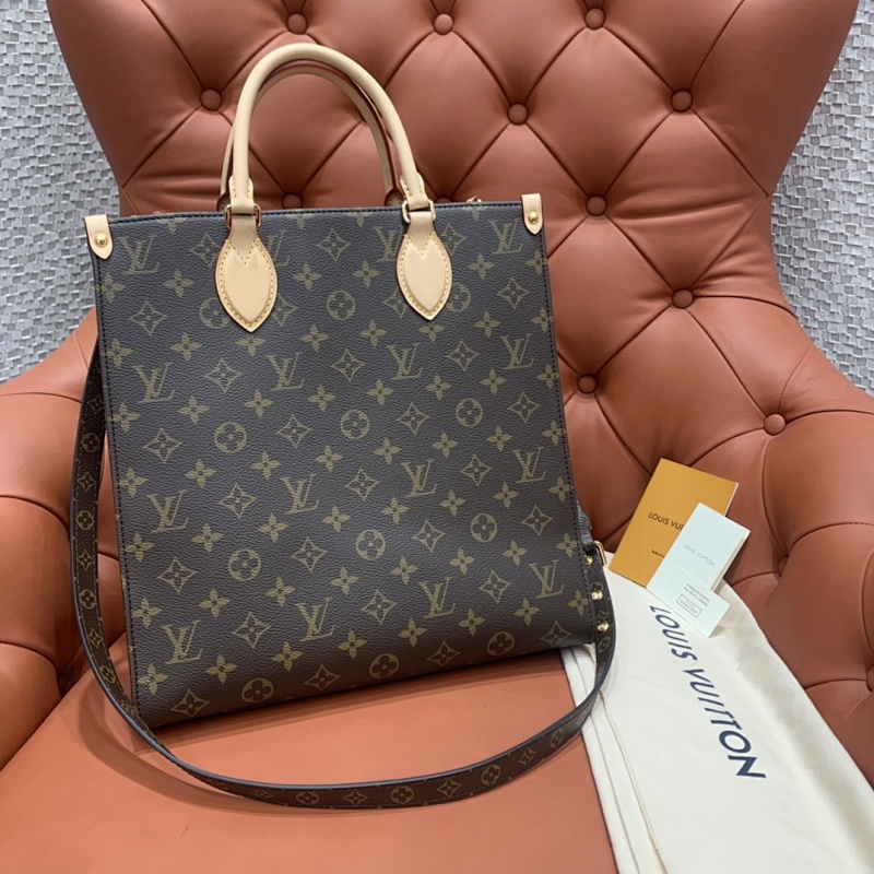 LOUIS VUITTON BAG (110)