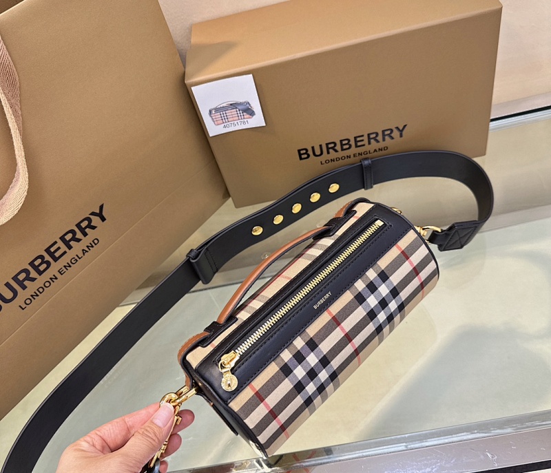 BURBERRY BAG (48)