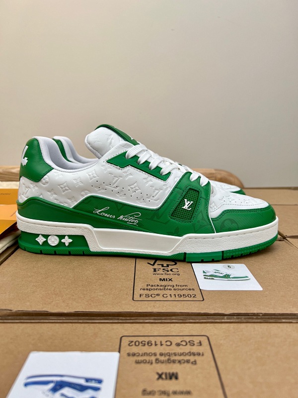 LOUIS VUITTON TRAINER (19)