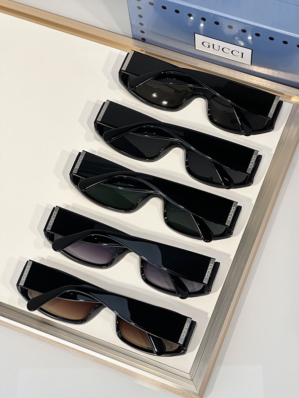 GUCCI SUNGLASSES (95)