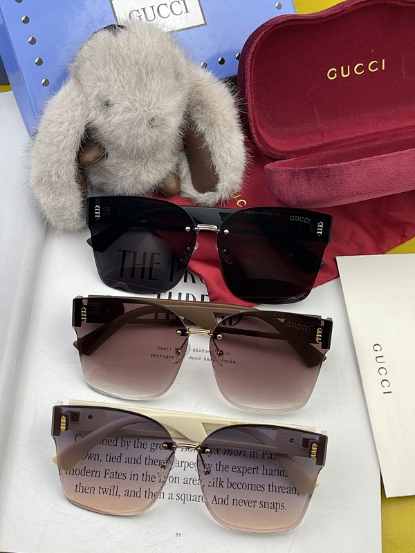 GUCCI SUNGLASSES (240)