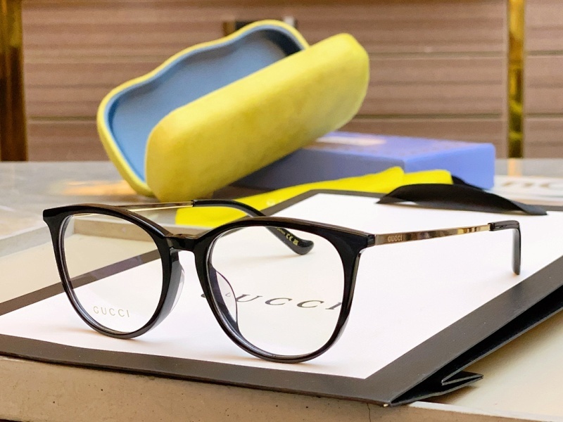 GUCCI SUNGLASSES (220)