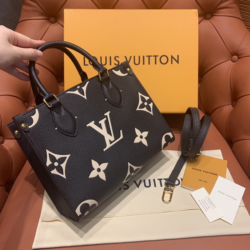 LOUIS VUITTON BAG (75)