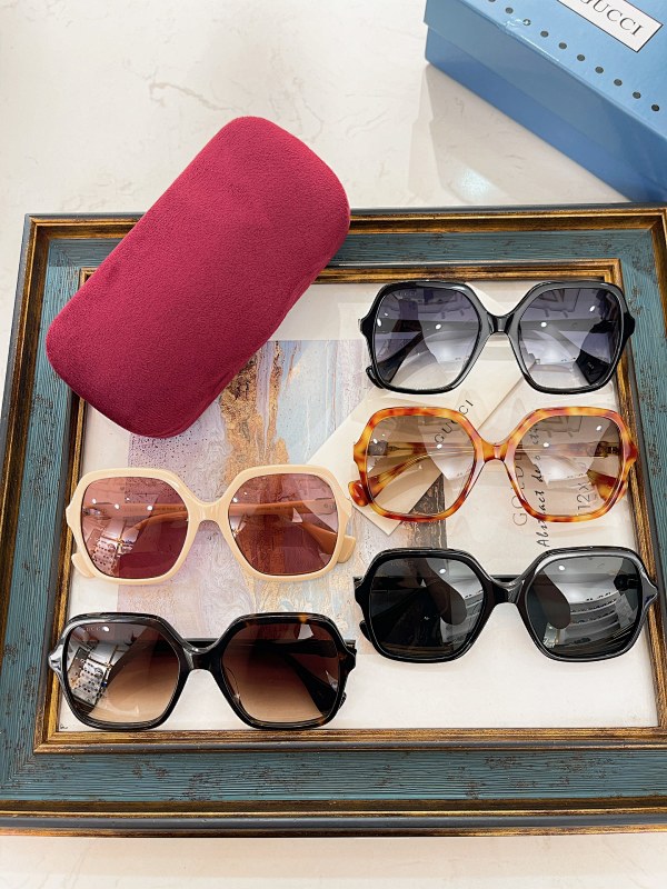 GUCCI SUNGLASSES (273)
