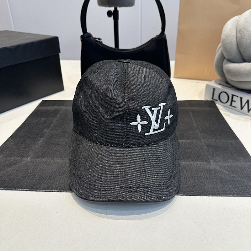 LOUIS VUITTON CAP (69)