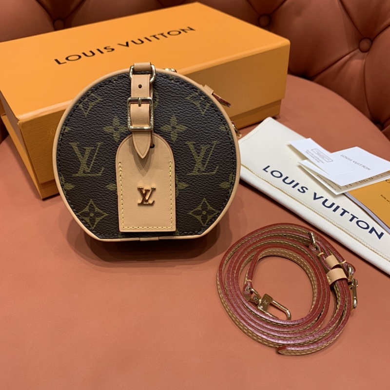 LOUIS VUITTON BAG (91)