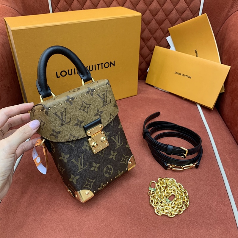 LOUIS VUITTON BAG (120)
