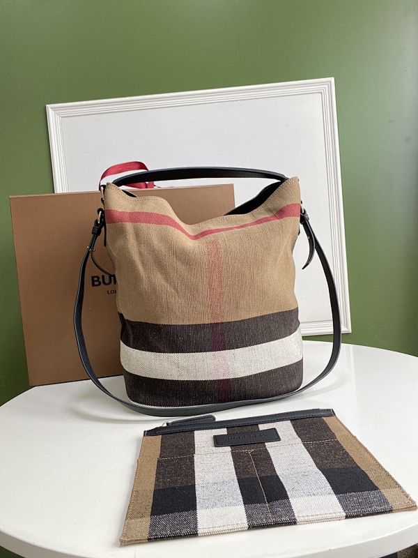 BURBERRY BAG (157)