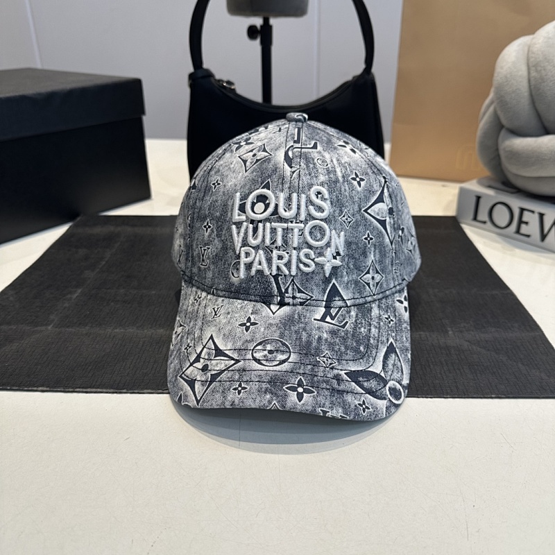 LOUIS VUITTON CAP (67)