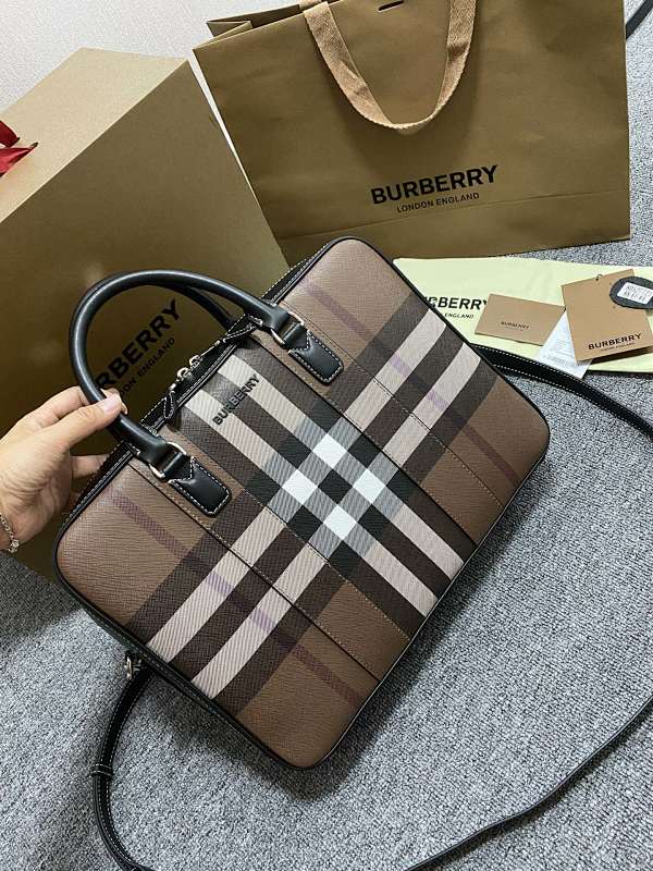 BURBERRY BAG (244)