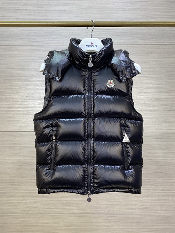 Moncle* vest