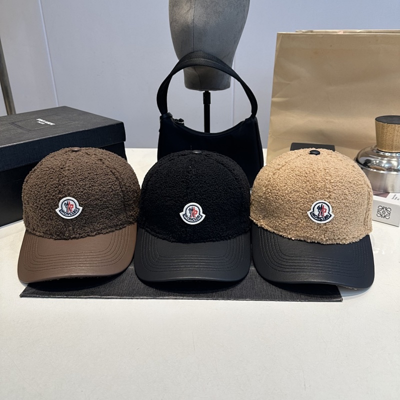 MONCLER CAP (8)