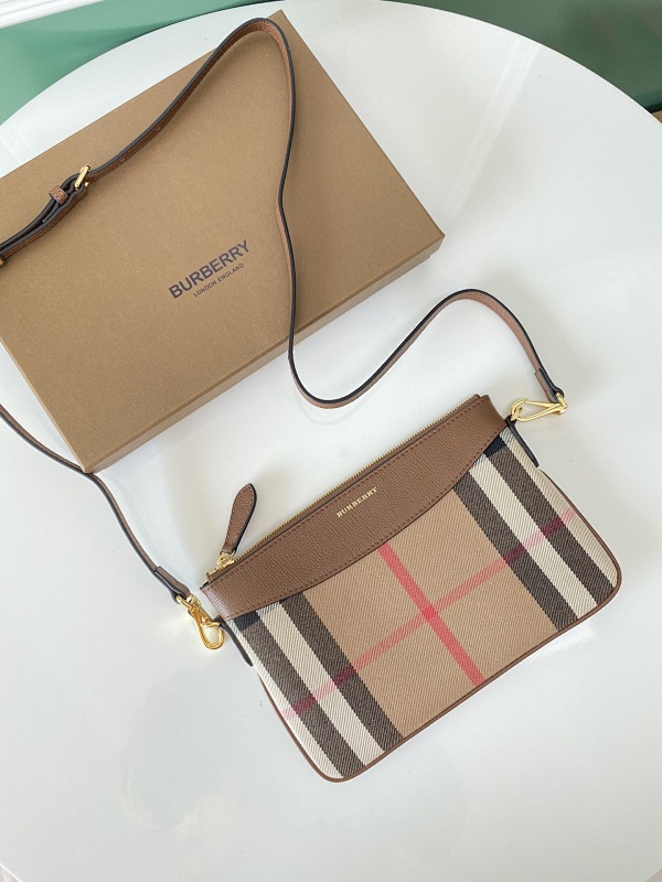 BURBERRY BAG (256)