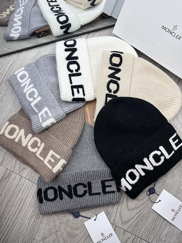 MONCLER CAP (18)