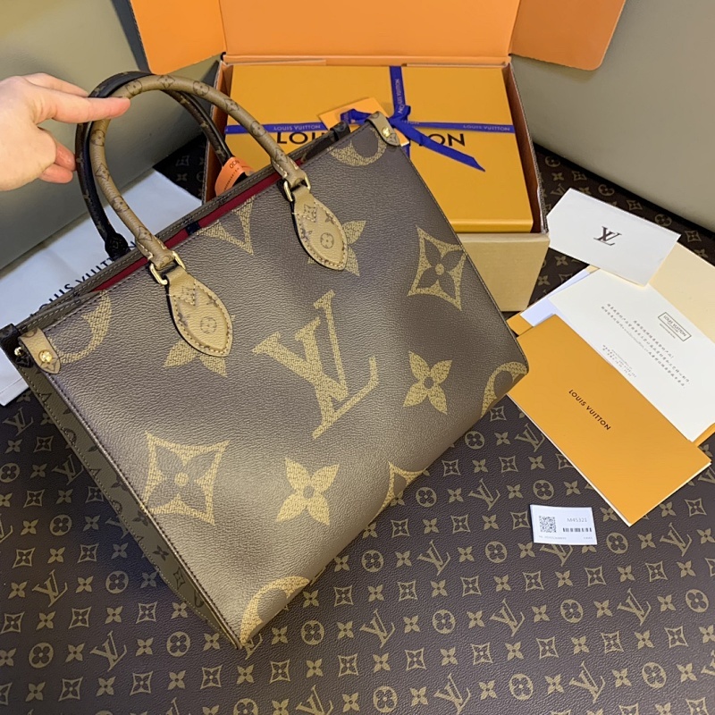 LOUIS VUITTON BAG (14)