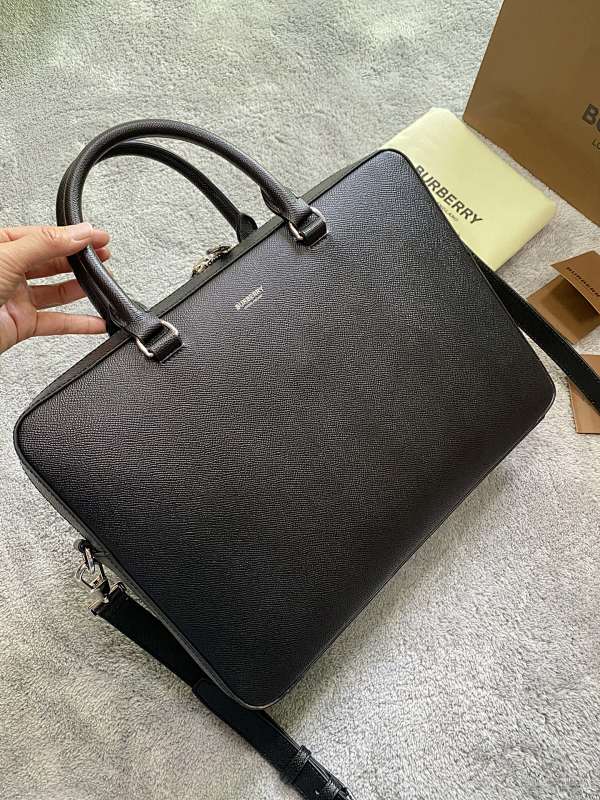 BURBERRY BAG (114)