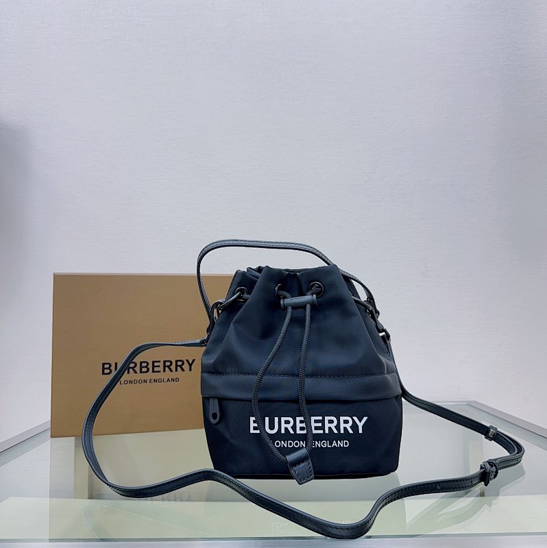 BURBERRY BAG (205)