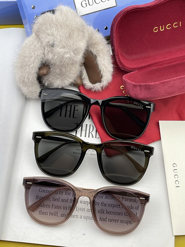 GUCCI SUNGLASSES (238)