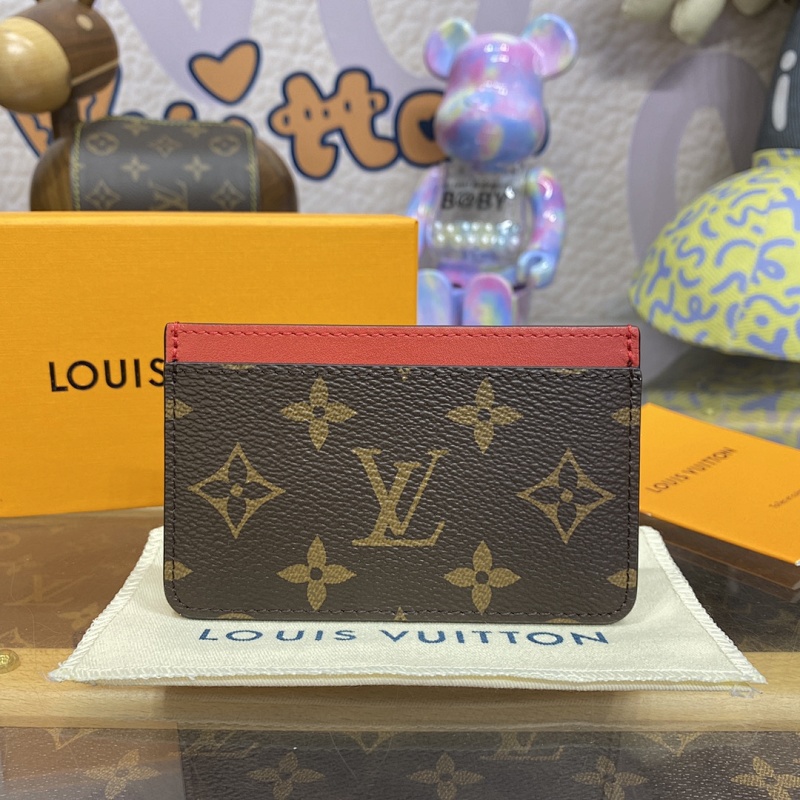 LOUIS VUITTON WALLET (136)
