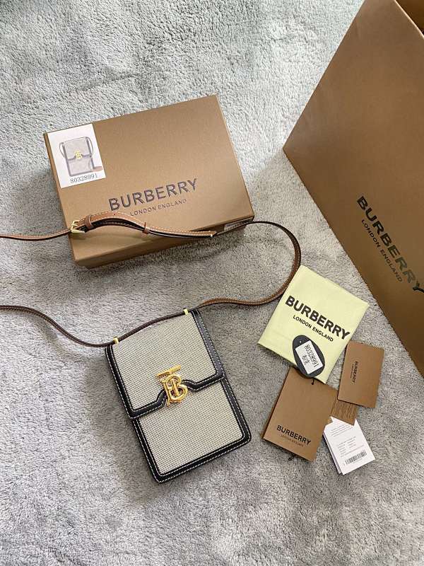 BURBERRY BAG (266)