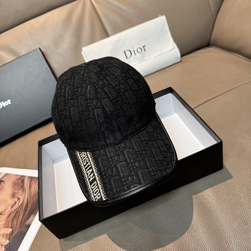 DIOR CAP (4)