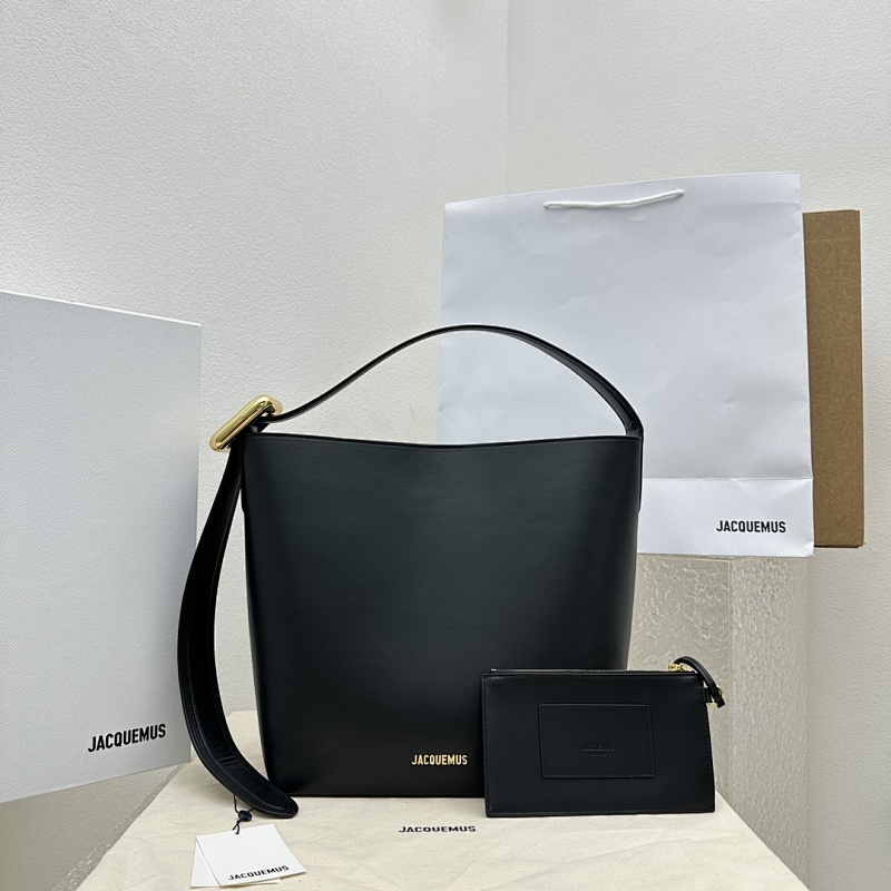 JACQUEMUS BAG (16)