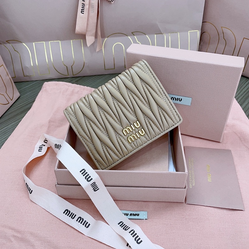 MIUMIU WALLET (4)