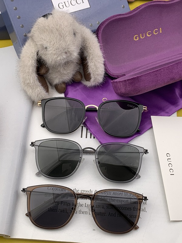 GUCCI SUNGLASSES (146)
