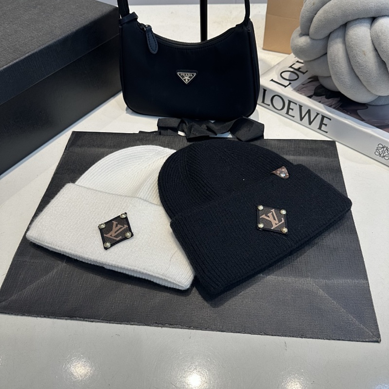 LOUIS VUITTON CAP (96)