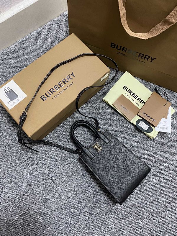BURBERRY BAG (95)