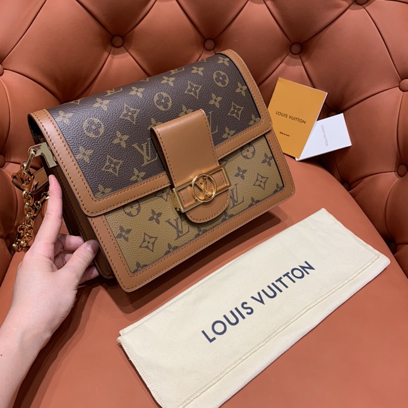 LOUIS VUITTON BAG (97)