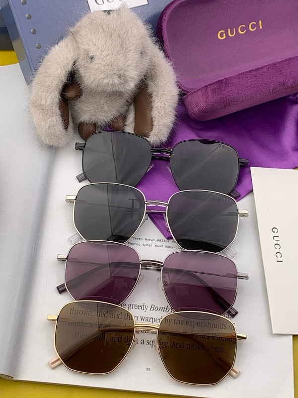 GUCCI SUNGLASSES (106)
