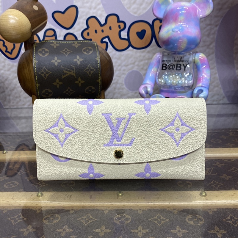 LOUIS VUITTON WALLET (40)
