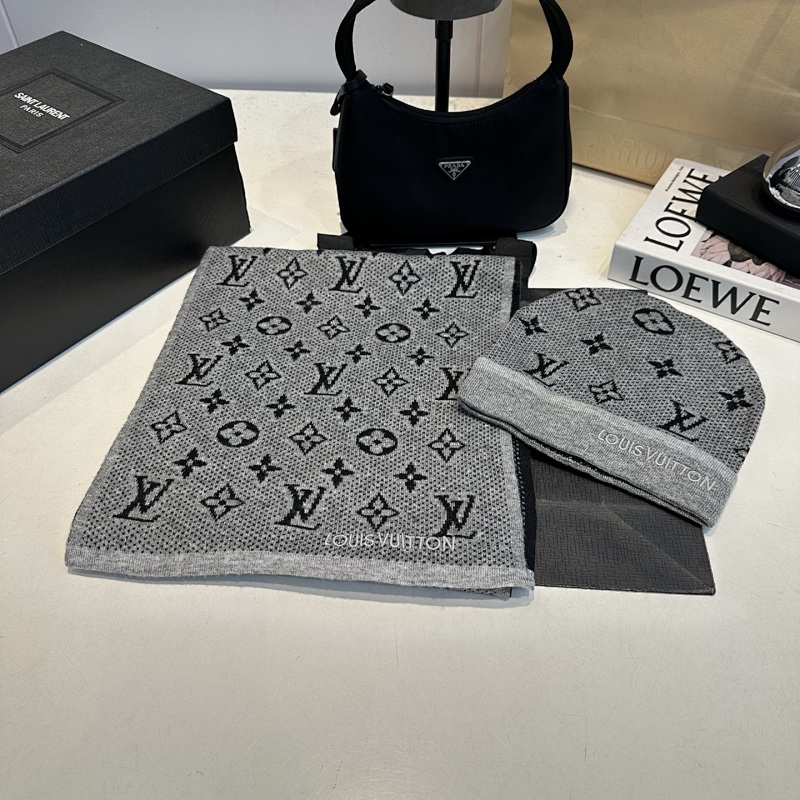 LOUIS VUITTON CAP (15)