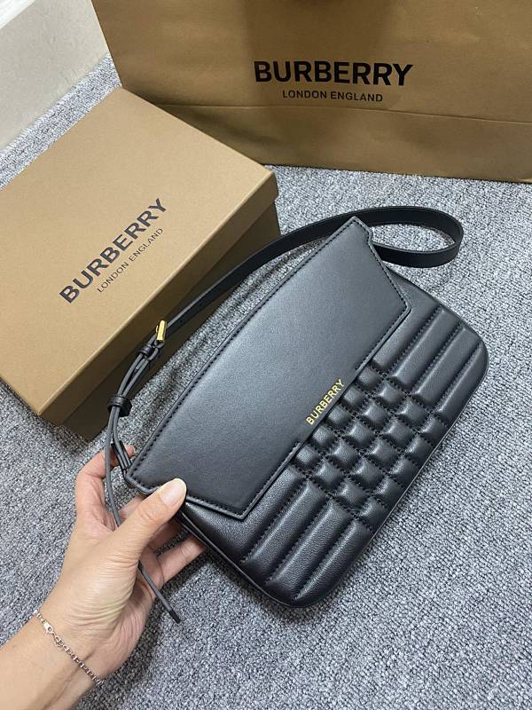 BURBERRY BAG (326)