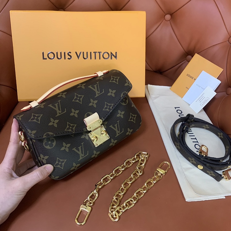 LOUIS VUITTON BAG (73)