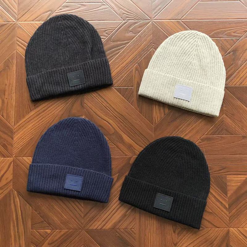 ACNE CAPS