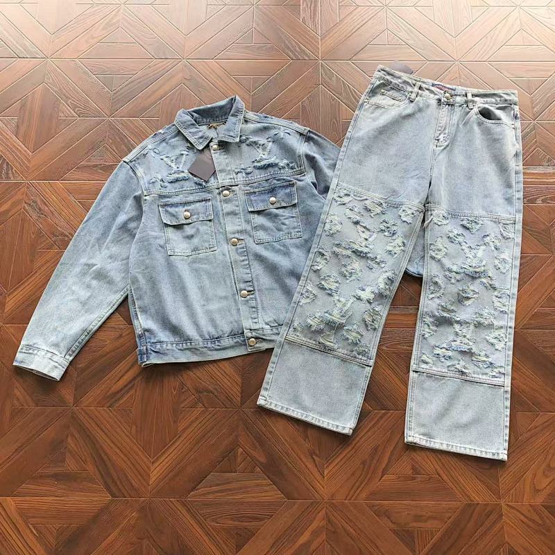 LOUIS VUITTON PANTS (69)