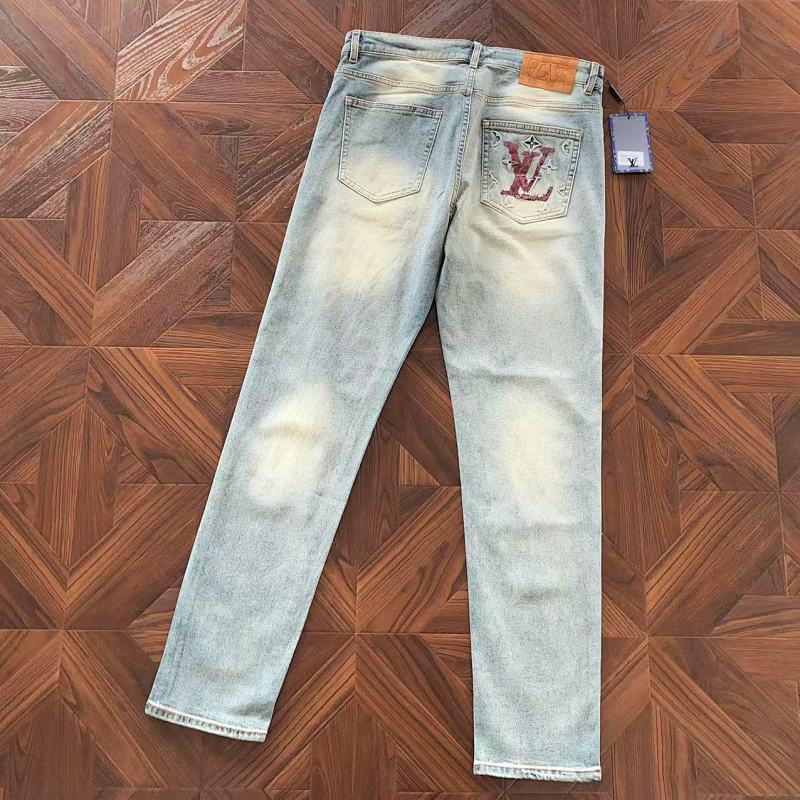 LOUIS VUITTON PANTS (5)