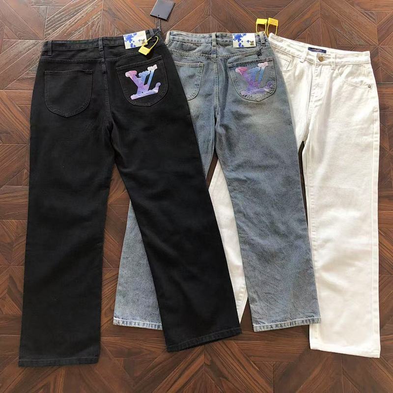 LOUIS VUITTON PANTS (23)