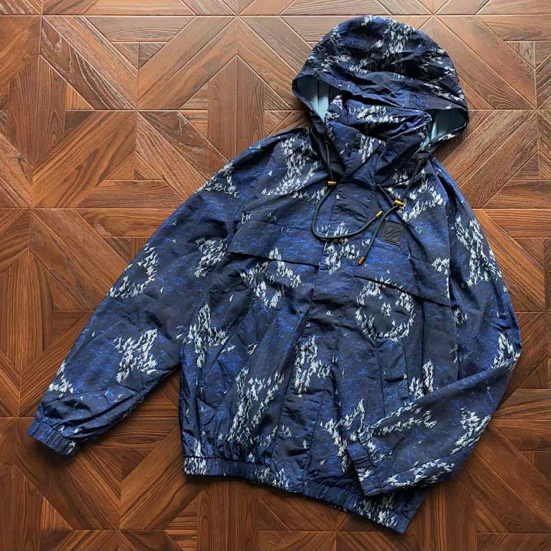 LOUIS VUITTON HOODIES (13)