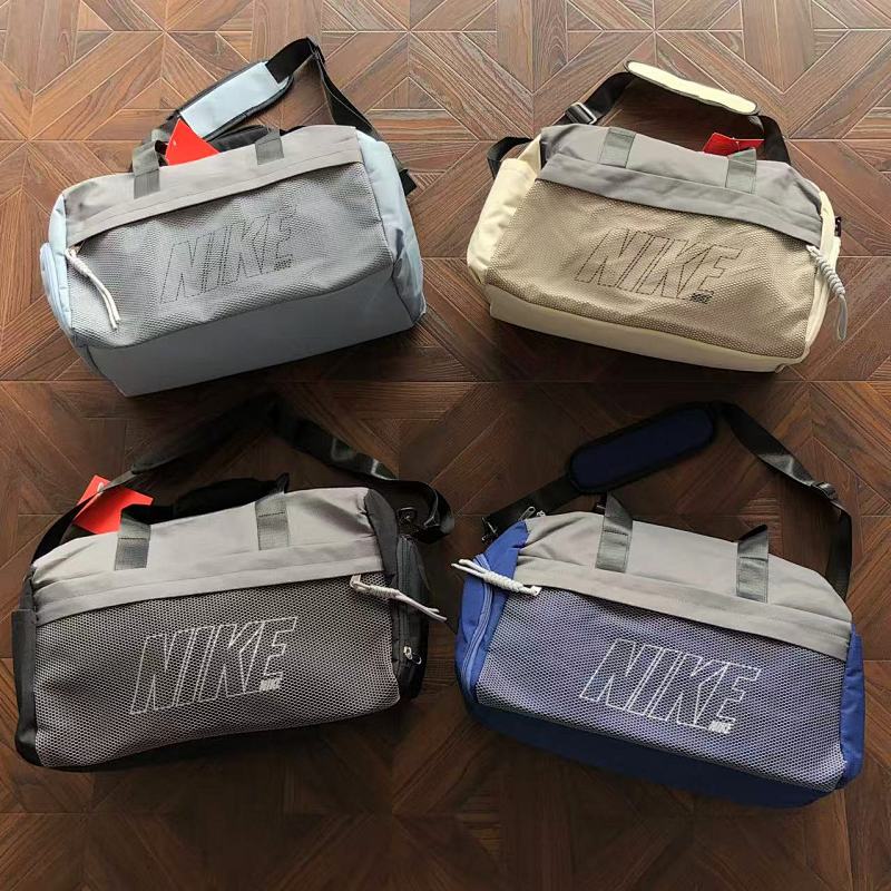 NIKE BAGS (23)