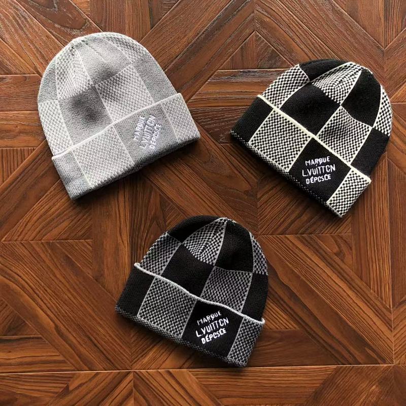 LOUIS VUITTON CAPS (3)