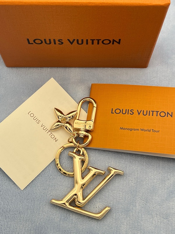 LOUIS VUITTON (86)