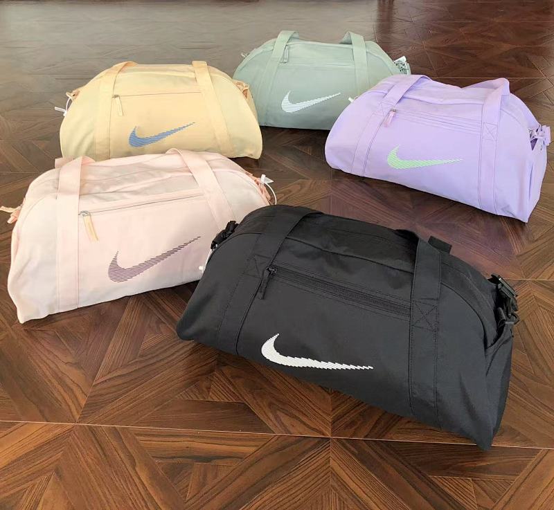 NIKE BAGS (26)