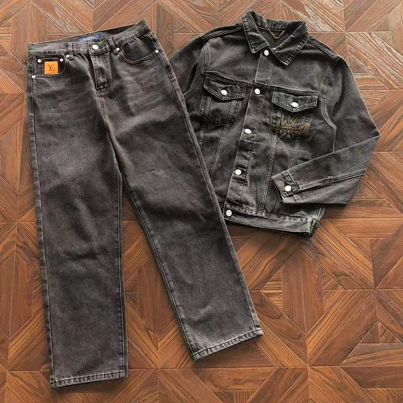 LOUIS VUITTON PANTS (15)